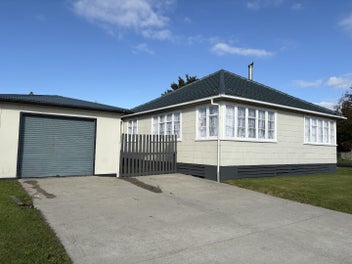 Image 1 of 7