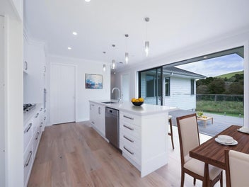 Stylish and Luxurious New Family Retreat Awaits