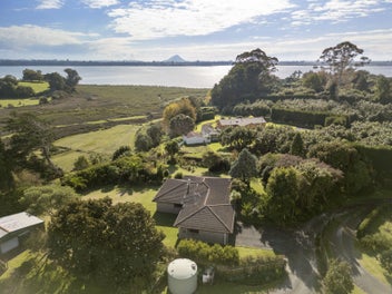 Country Calm, Coastal Cool