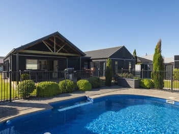 Modern with a touch of Magic