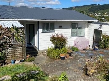 Image 1 of 18