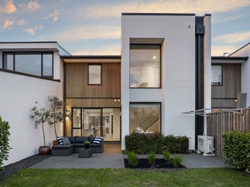 Architectural Form, Lifestyle Focused