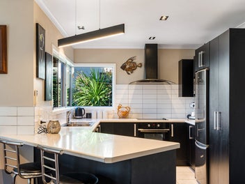 Tucked Away in Taradale