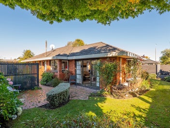 Effortless living, excellent location