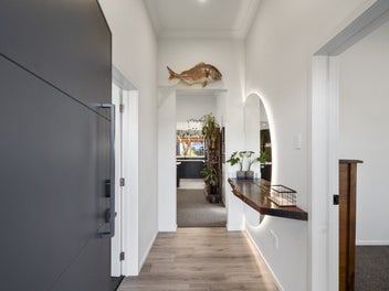 Timeless villa charm - modern transformation!