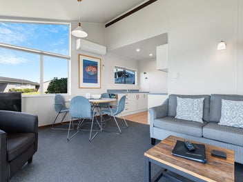 Owners Ready to sell. Open to Offers