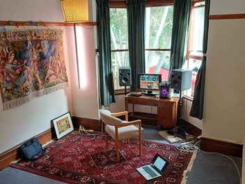 Image 1 of 7