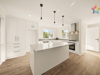 BRAND NEW & READY TO MOVE IN RIGHT NOW!!
