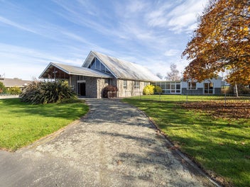 Image 1 of 20