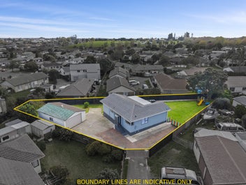 Renovated 3 Bed Home on 867m2 Section!