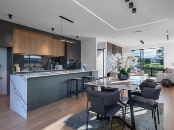 Top of Line Golf Harbour Luxury - A Must See!