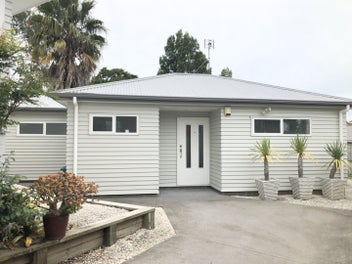 Image 1 of 8