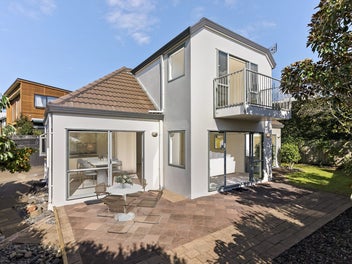 Affordable lifestyle in top location.