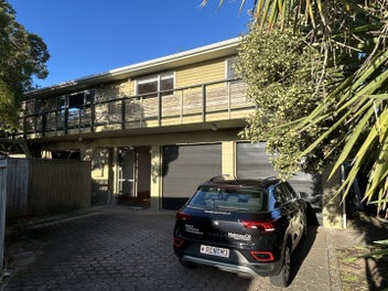 Image 1 of 20