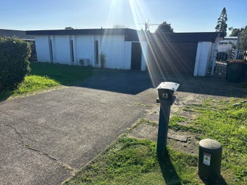 Image 1 of 18