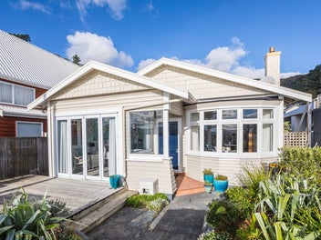 Bid for Big Bedrooms and Beachside Bliss!