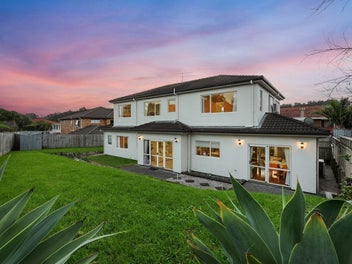 Sunny, Spacious, Unbeatable Central Location