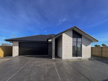 New Build + $10K offer – Parkside Living!