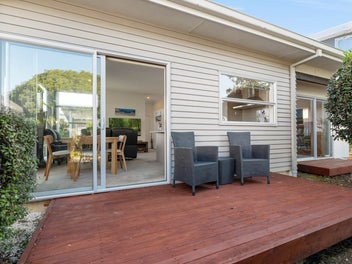 Affordable, Central, Single Level Living!!