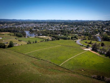 Affordable Lifestyle Land in a Premium Location!