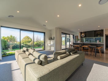 This property has to be urgently sold.