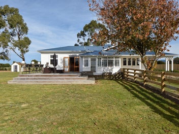 Sun-Filled Character Villa with Space & Style
