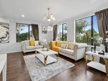 Single level Brick & Tile home in Mangere Bridge !