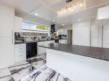 Spacious Living In Top Location