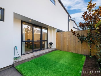 Must See! Upscale Freehold Townhouse with Garage