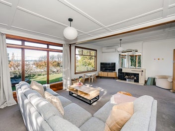 BEAUTIFULLY RENOVATED HOME!