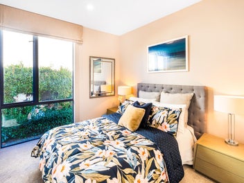 G.J. Gardner Ex-Show Home with Lake Views
