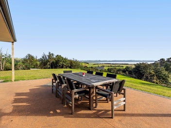 Spacious family home with lifestyle living