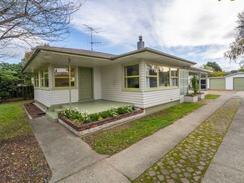 Fantastic opportunity for first, or family, home