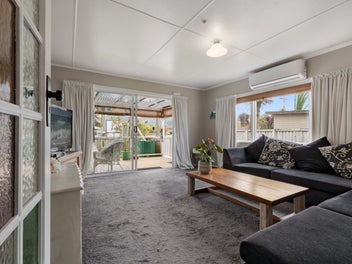 Character cottage - Seriously selling