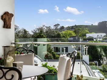 Penthouse Living in Remuera – Vendor Says Sell!