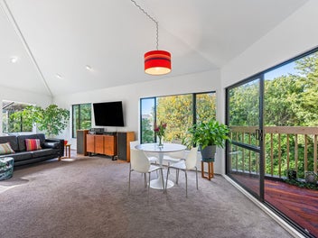 Willow Park - Quirky & Full of Potential