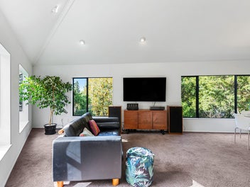 Treetop Retreat | Willow Park Zone