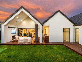 Sharp Lines and Seamless Living
