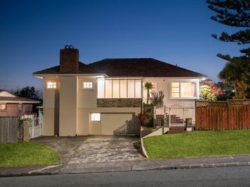 GREAT LOCATION WITH VIEWS