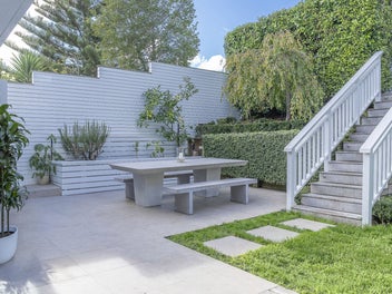 A gorgeous step into Westmere...