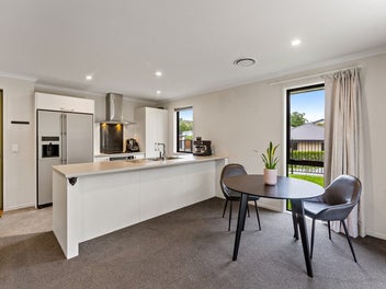 Low-Maintenance Living in Prime Location