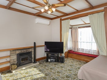 Charm, location and potential - a must-see!