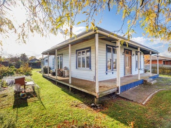 Classic Kiwi Dream Home