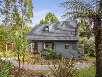 Tranquil Living - Space, Privacy & Potential