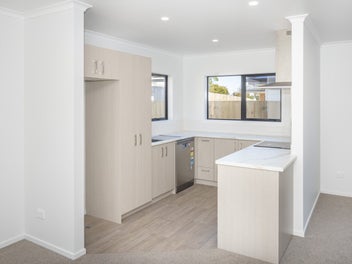 Brand New in Temple View!