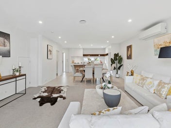 Price Reduction & Immediate Possession