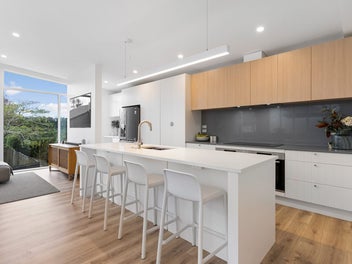 Modern Family Living | Ignore CV