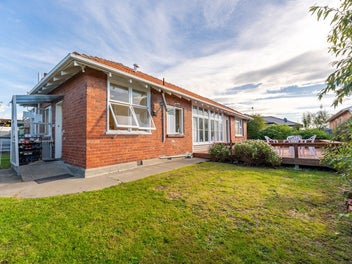 Urgent Sale - Vendor in Australia!