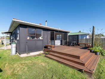 Hot Property - Residential 2 Zone - Flat Section