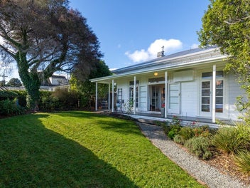 Country Cottage Charm